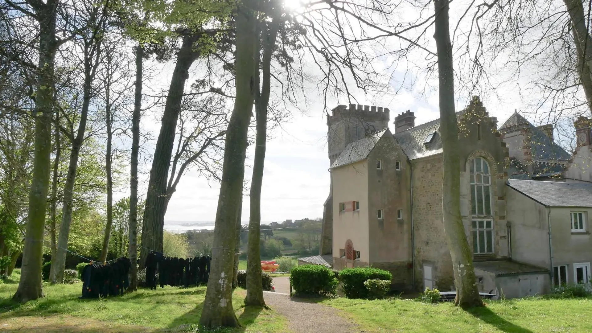 Chateau De Kersaliou - Reves De Mer Kertissiec